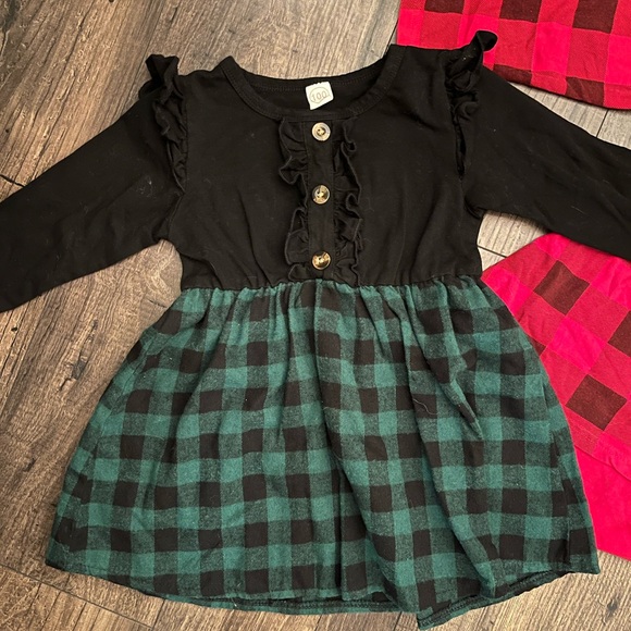Girls Buffalo Plaid Dresses - Picture 4 of 4